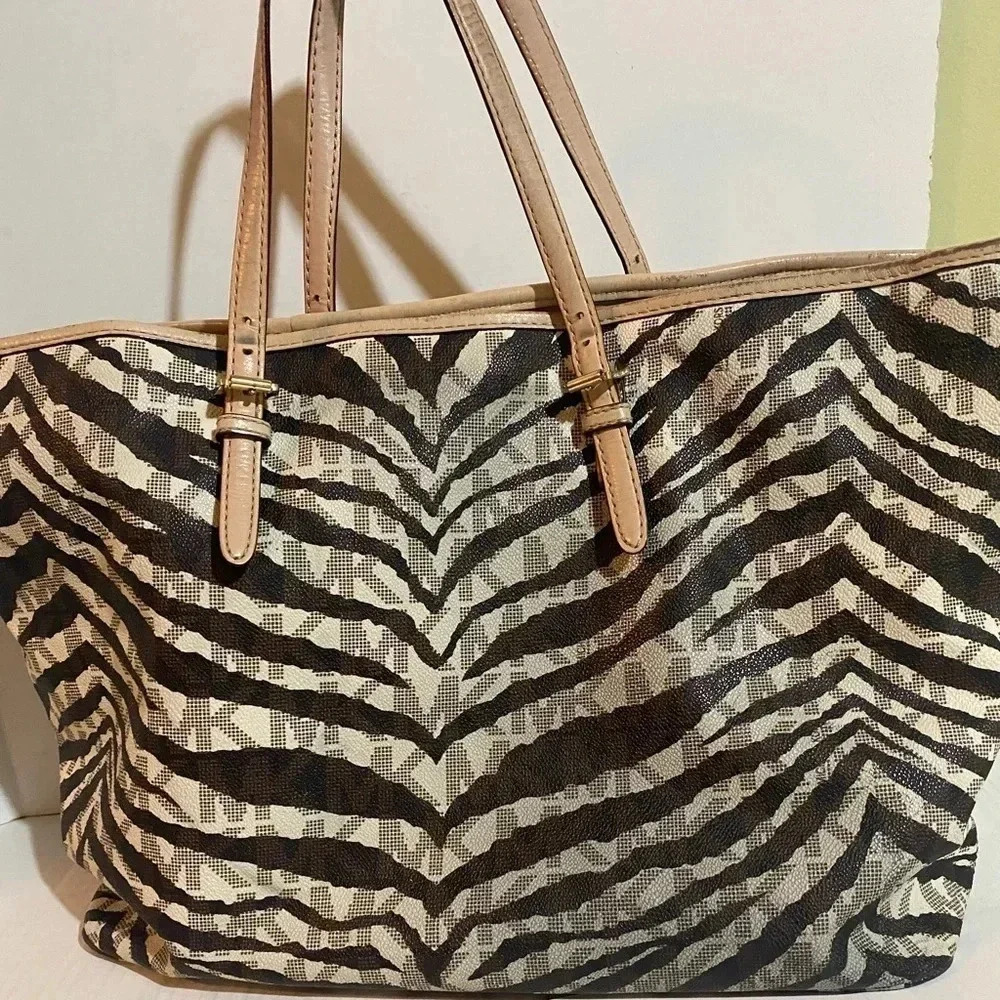 Michael kors print canvas tote handbag - Picture 13 of 13